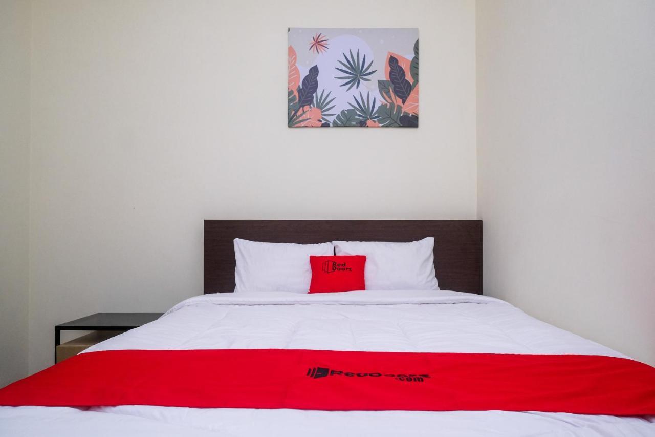 Reddoorz Near Kawasan Bandara Ahmad Yani Semarang 2 Hotel Ngoại thất bức ảnh